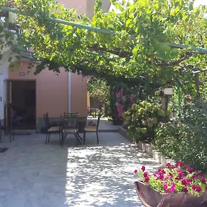 Affittacamere Familija Tariba, Supetarska Draga